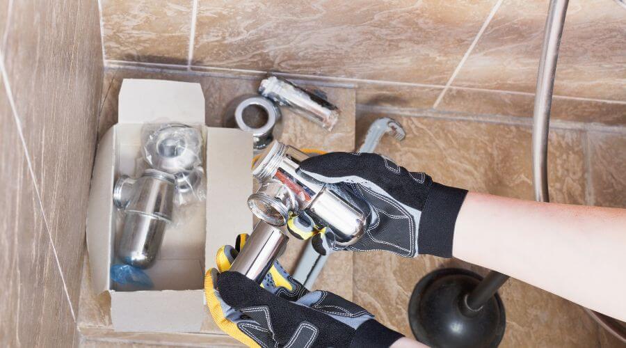 Professional gutter cleaning in Mayking, KY